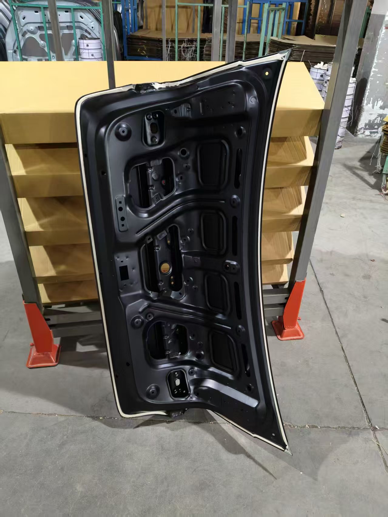 KIA K4 24 スチール製トランクリッド